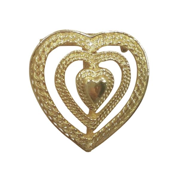 Vintage Gerry's Triple Heart Brooch Pendant Textured Gold Tone Pin 1960-1970 - Picture 3 of 11